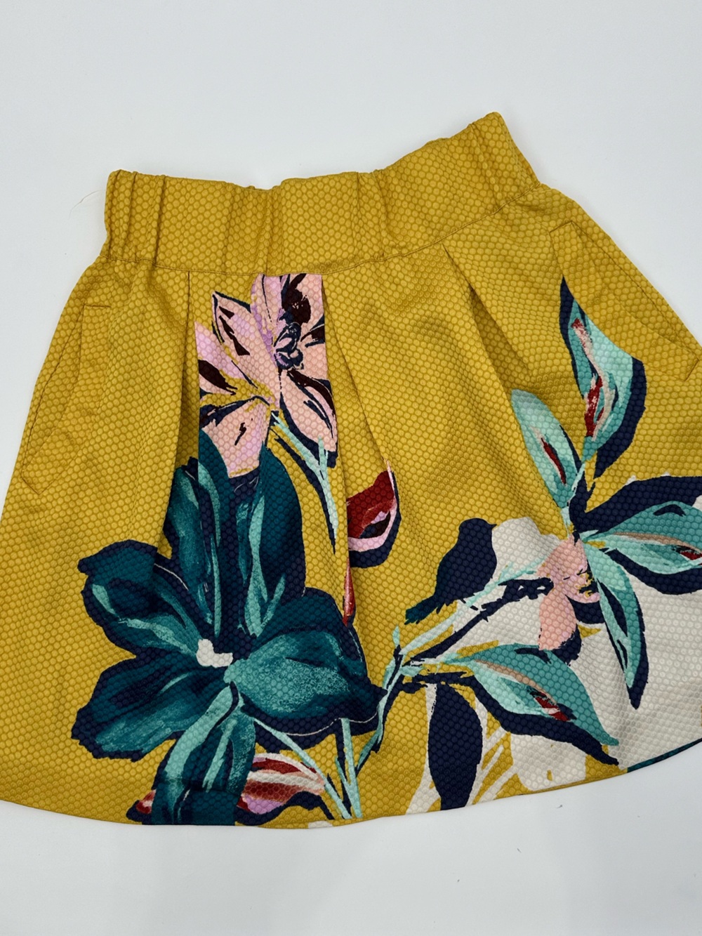 Anthropologie Maeve Golden Yellow Bird Print Pleated Skirt size 10
